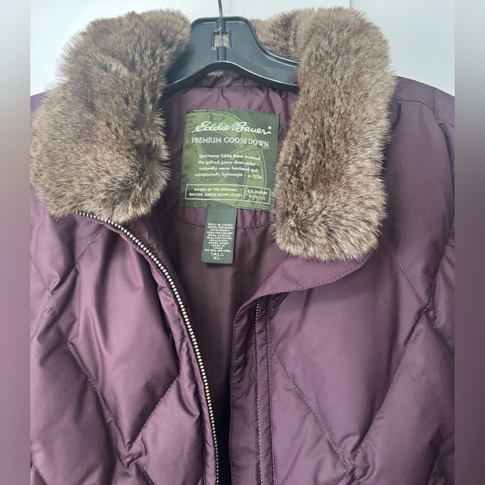 Eddie Bauer size XL tall dark purple Women's Quilted Jacket with Faux Fur Collar - Picture 2 of 9